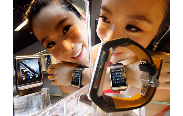 Uutistoimisto: Samsung esittelee Galaxy-kellonsa syyskuussa